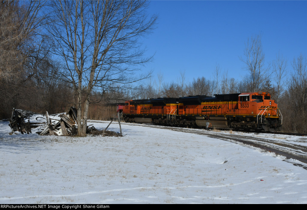 BNSF 8533